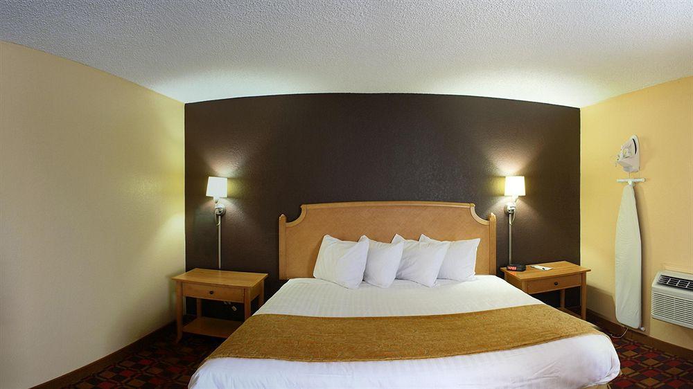 Quality Inn Hall Of Fame Canton Dış mekan fotoğraf