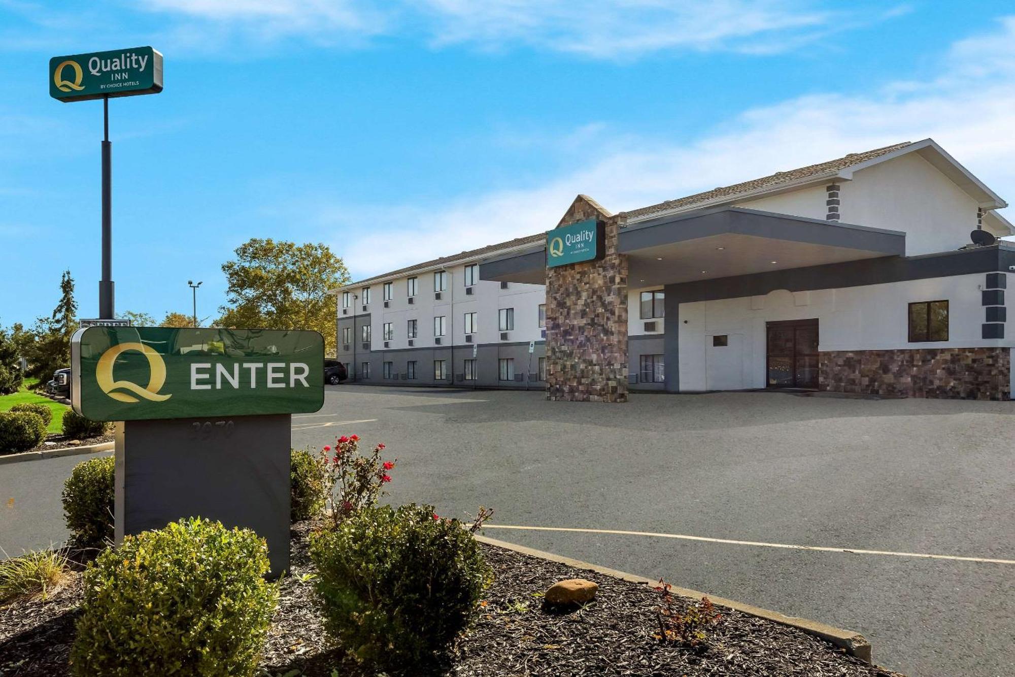 Quality Inn Hall Of Fame Canton Dış mekan fotoğraf